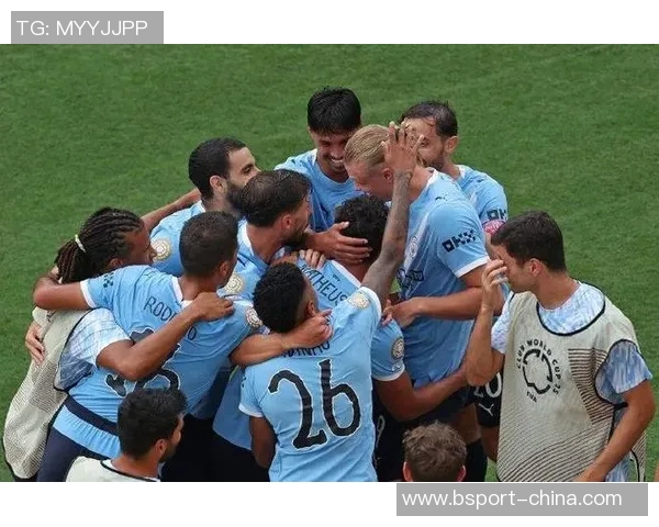 意甲盛宴曼城狂胜尤文图斯五球横扫全场引发热烈讨论 意甲盛宴曼城狂胜尤文图斯五球横扫全场引发热烈讨论