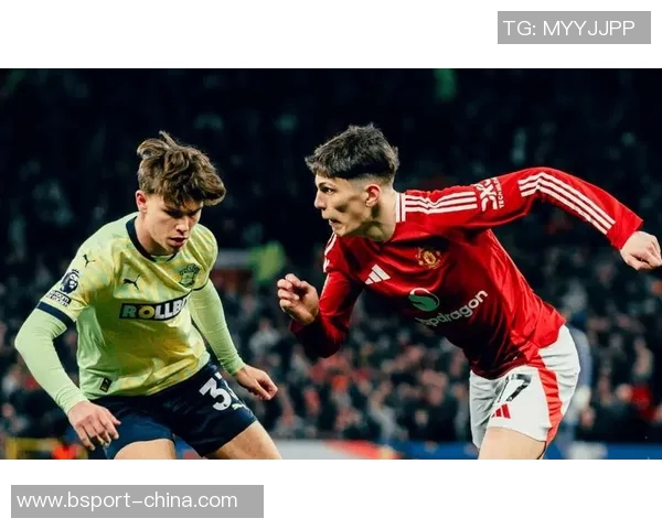 德甲惊天冷门里昂上演帽子戏法逆转曼联引全场沸腾 德甲惊天冷门里昂上演帽子戏法逆转曼联引全场沸腾