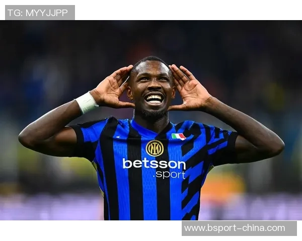 意甲激战那不勒斯与国米握手言和帽子戏法点燃全场激情 意甲激战那不勒斯与国米握手言和帽子戏法点燃全场激情