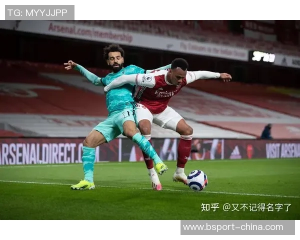 足总杯阿森纳与那不勒斯战平乌龙球引发全场争议与热议